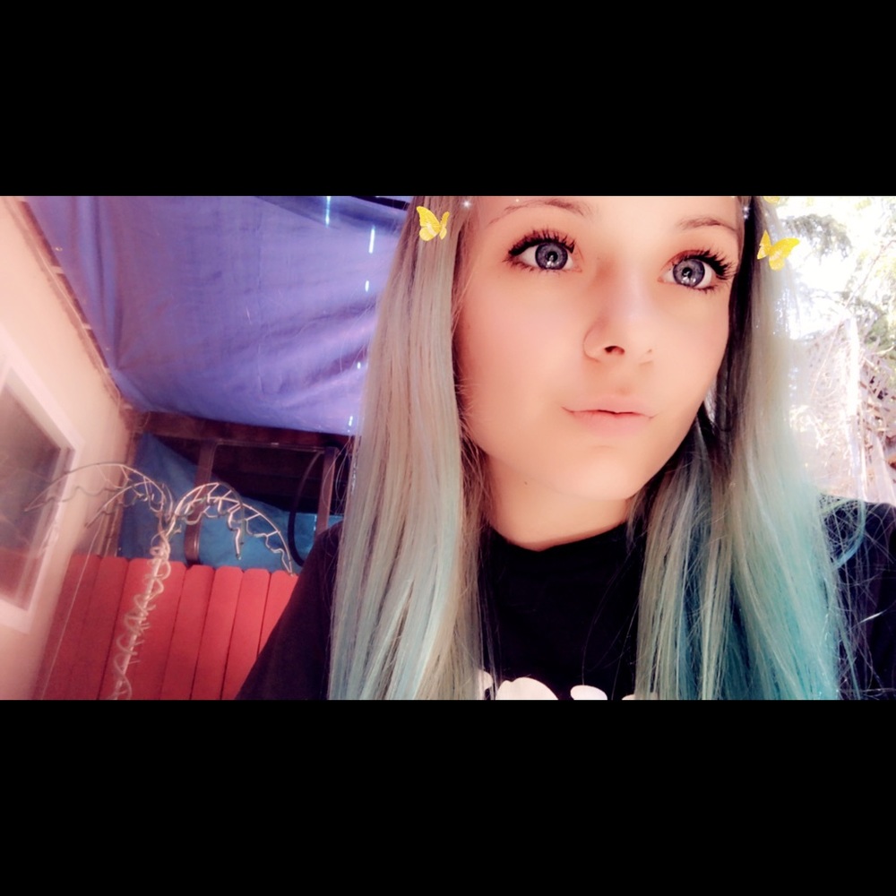 Meet your Posher, Bella